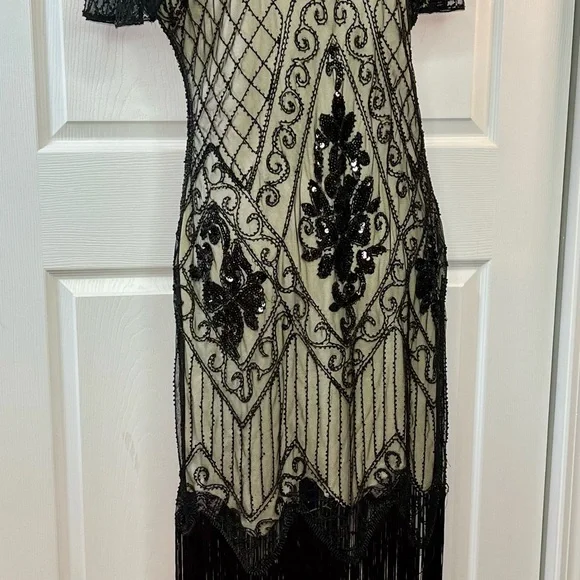 Fundaisy Elegant Black beaded and Cream cocktail, party Dress, size XL - Picture 3 of 16